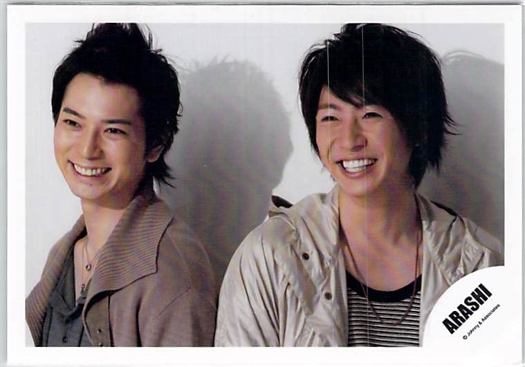 Amazon.co.jp: 嵐 ARASHI 集合 写真 フォト （スリーブ入り） 松本潤